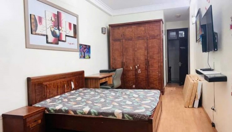 Cho thuê Ở NHÓM, HỘ GĐ nhà nguyên căn 94 Hoàng Mai,  40m2 x 4 tầng, 2 ngủ khép kín, 9 Triệu